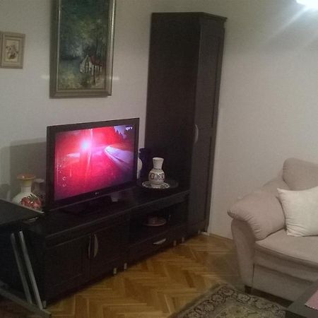 Apartman Mario Осиек Экстерьер фото
